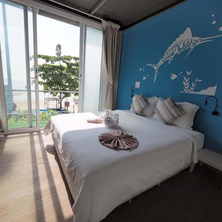 The Beacha Club Hotel Phi Phi Don Exterior photo