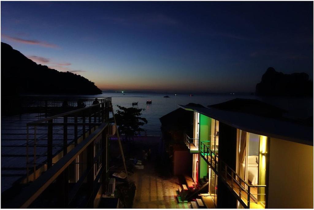 The Beacha Club Hotel Phi Phi Don Exterior photo